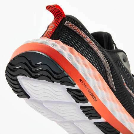 Sepatu Lari Pria Kiprun KS 500 - Hitam Jingga
