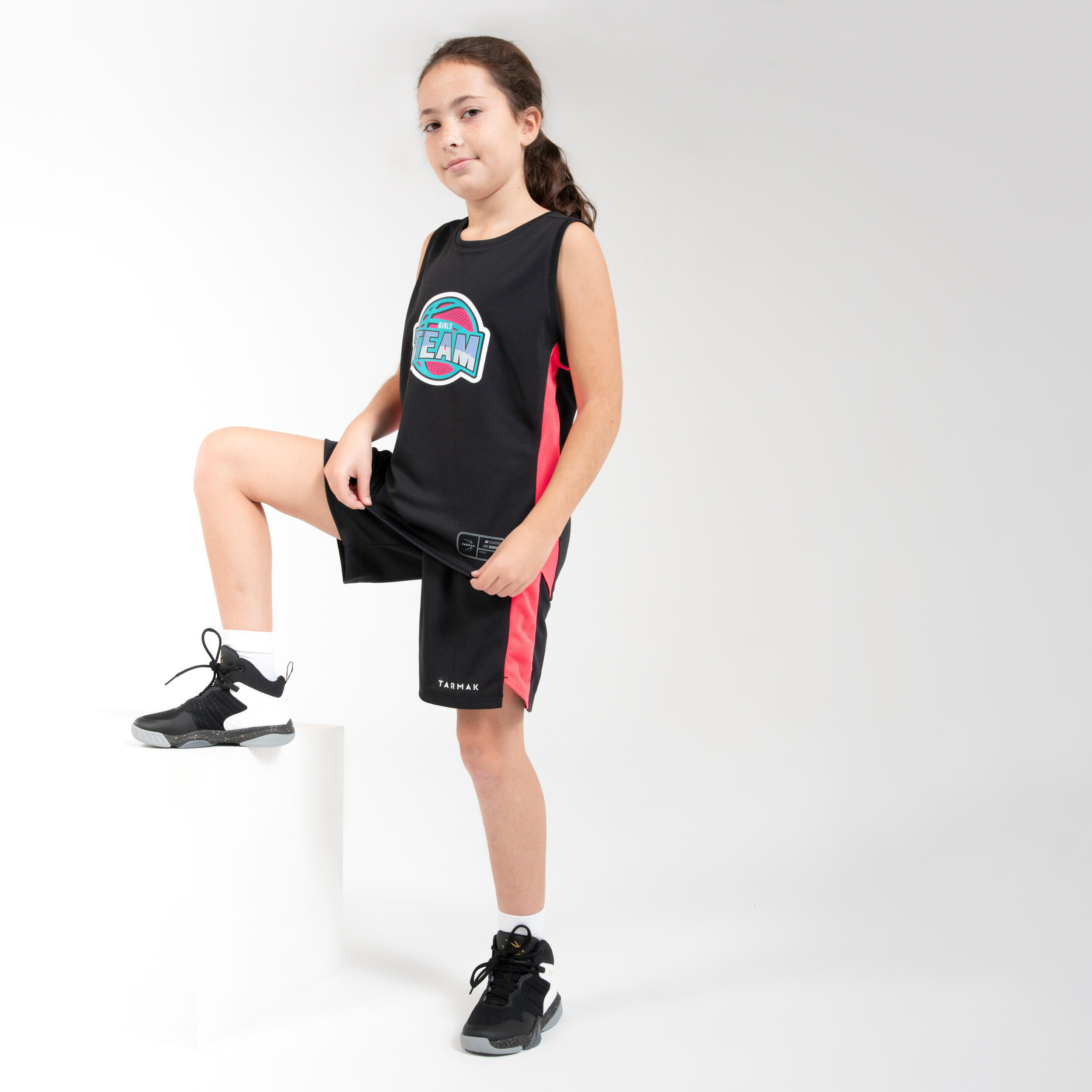 Kids' Basketball Shorts SH500 - Black/Pink 4/5
