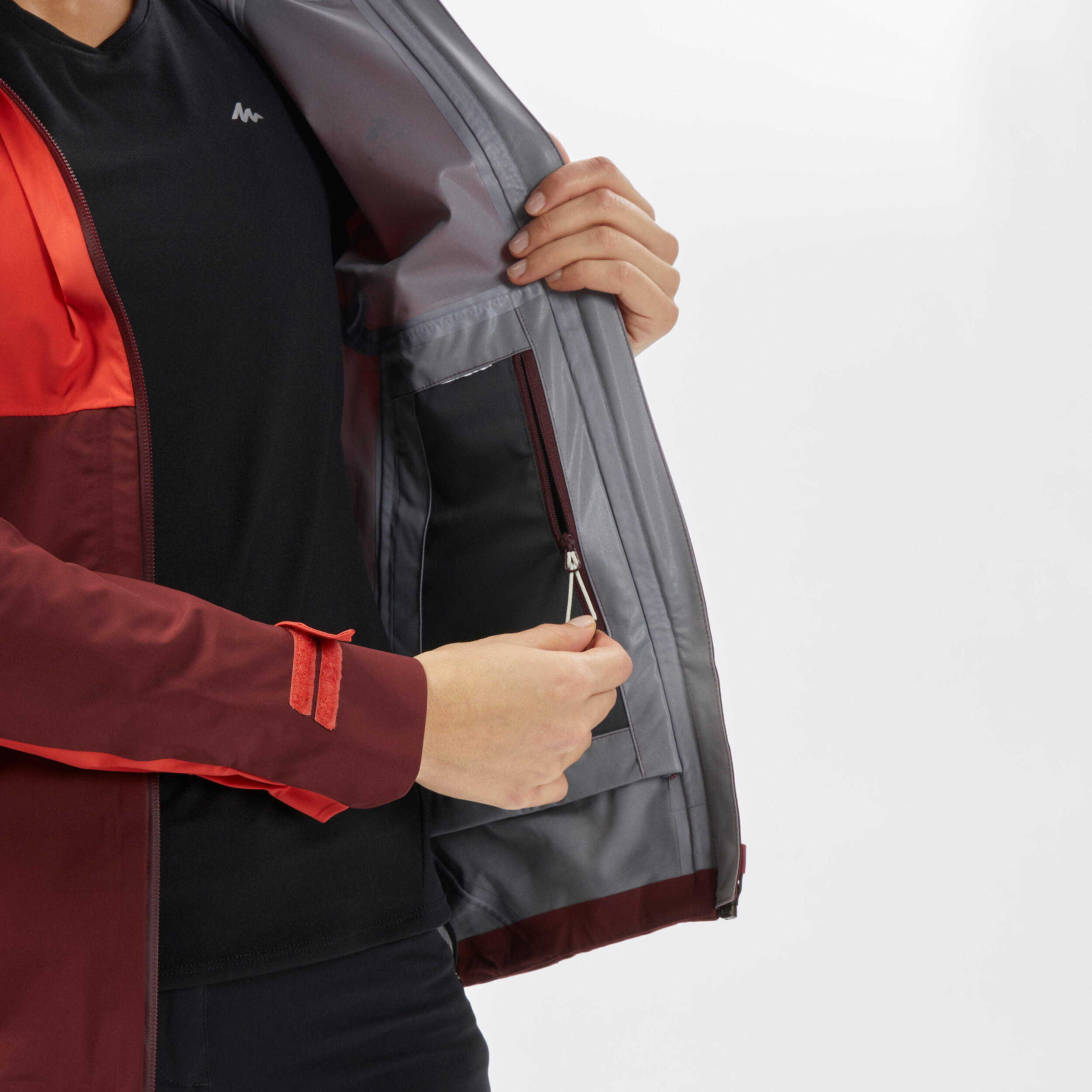 CHAQUETA IMPERMEABLE DE SENDERISMO MUJER MH500 ROJO - Decathlon