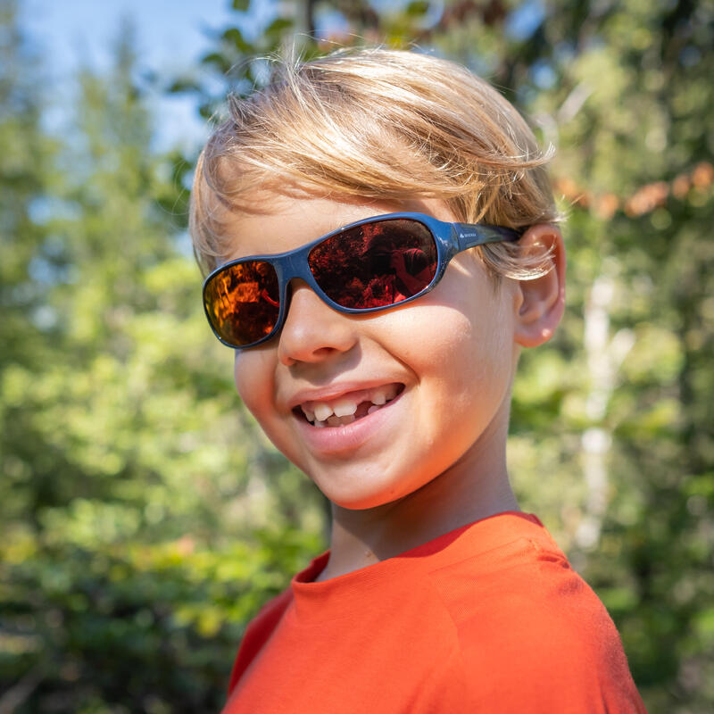 Ochelari de Soare Drumeție Categoria 4 MH T500 Negru Copii 6-10 ani