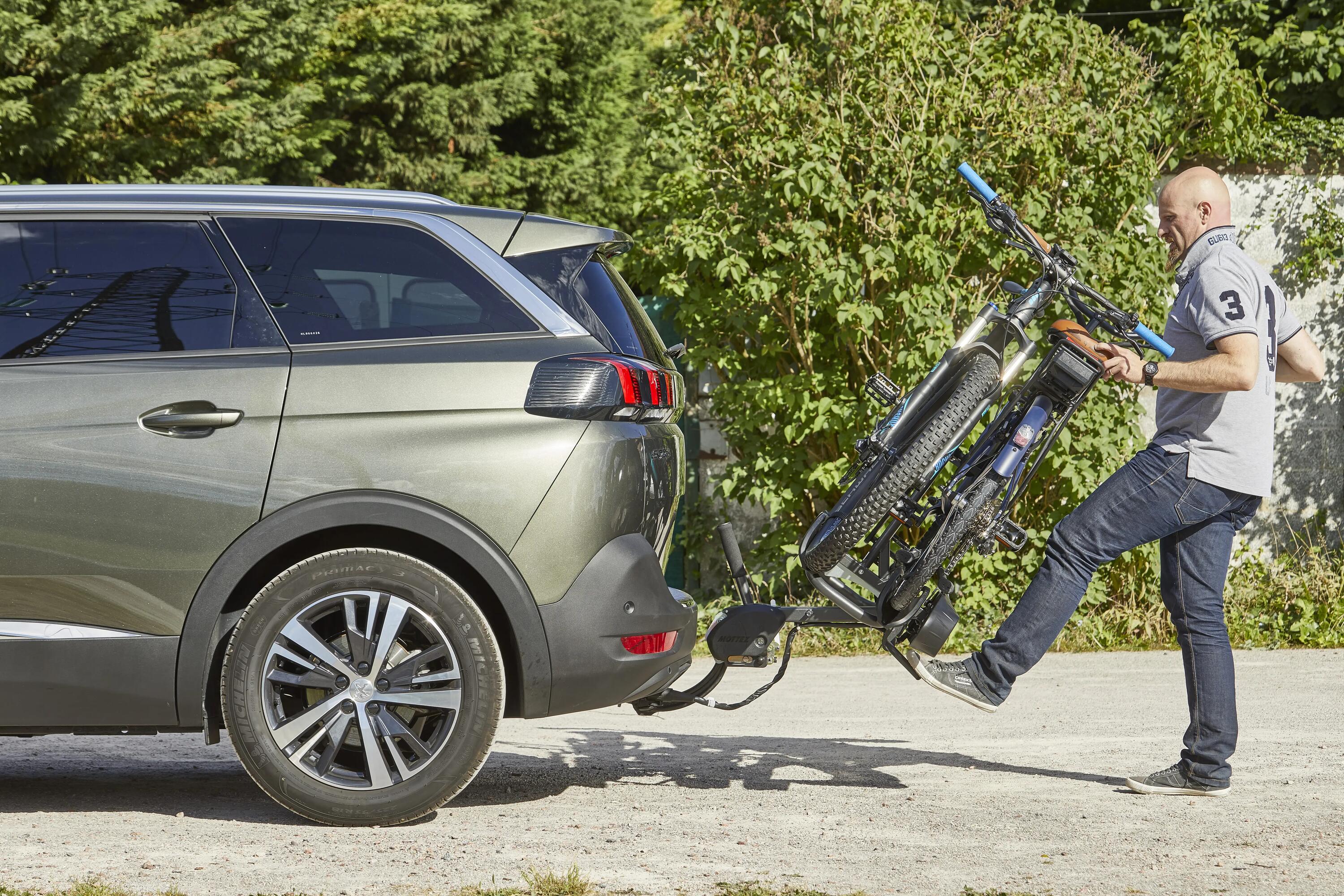 Fietsdrager kiezen: trekhaak, achterklep of dak?