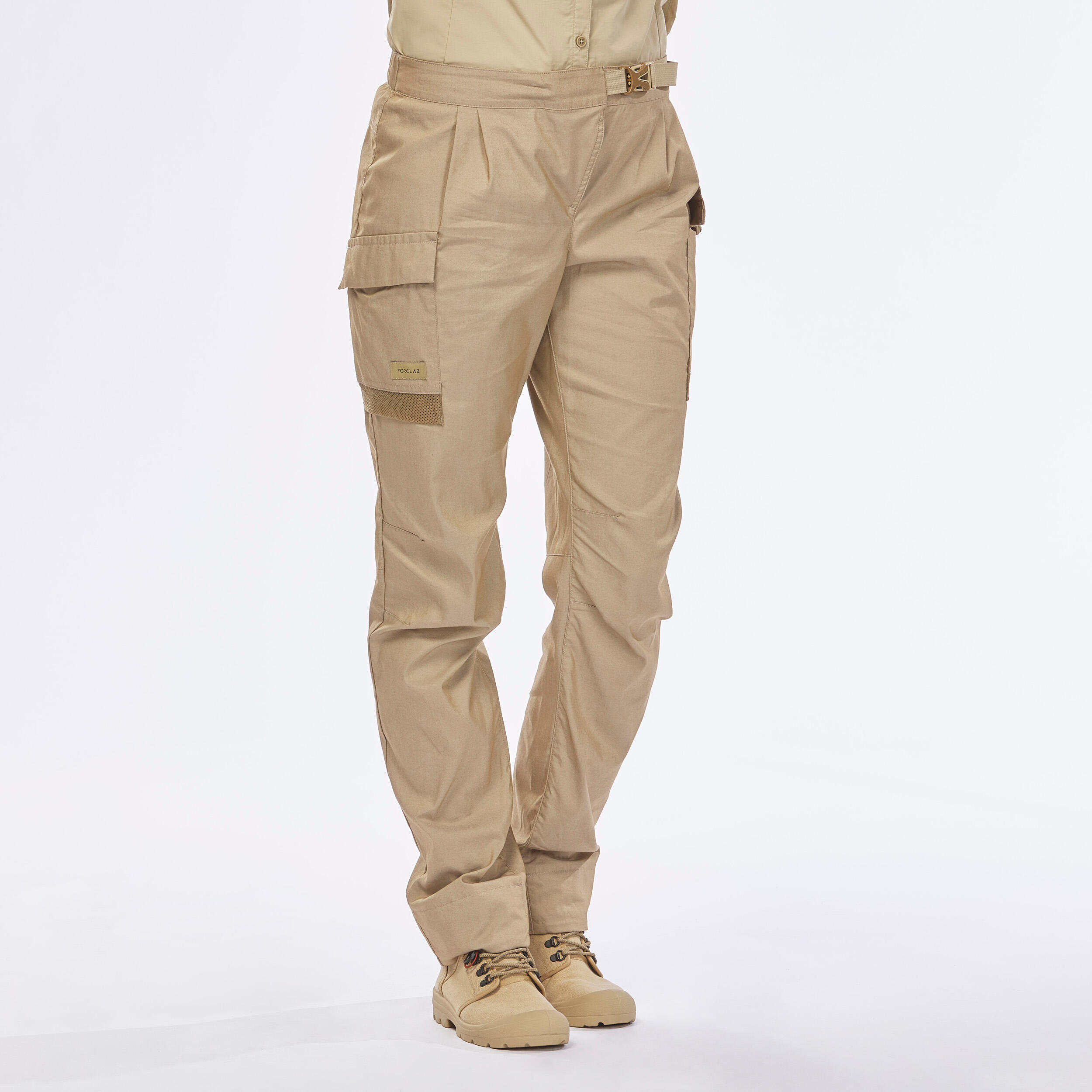 Pantalon de montana y trekking proteccion solar Mujer Forclaz Desert 900