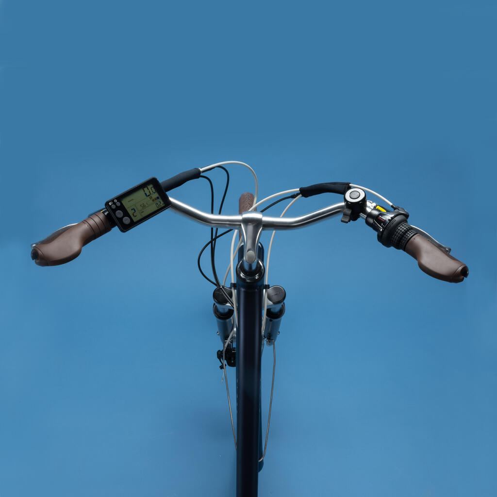 Mestský elektrický bicykel Elops 900 s vysokým rámom námornícky modrý