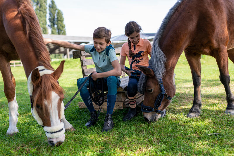 De quoi mon enfant a t-il besoin pour des vacances à cheval ?