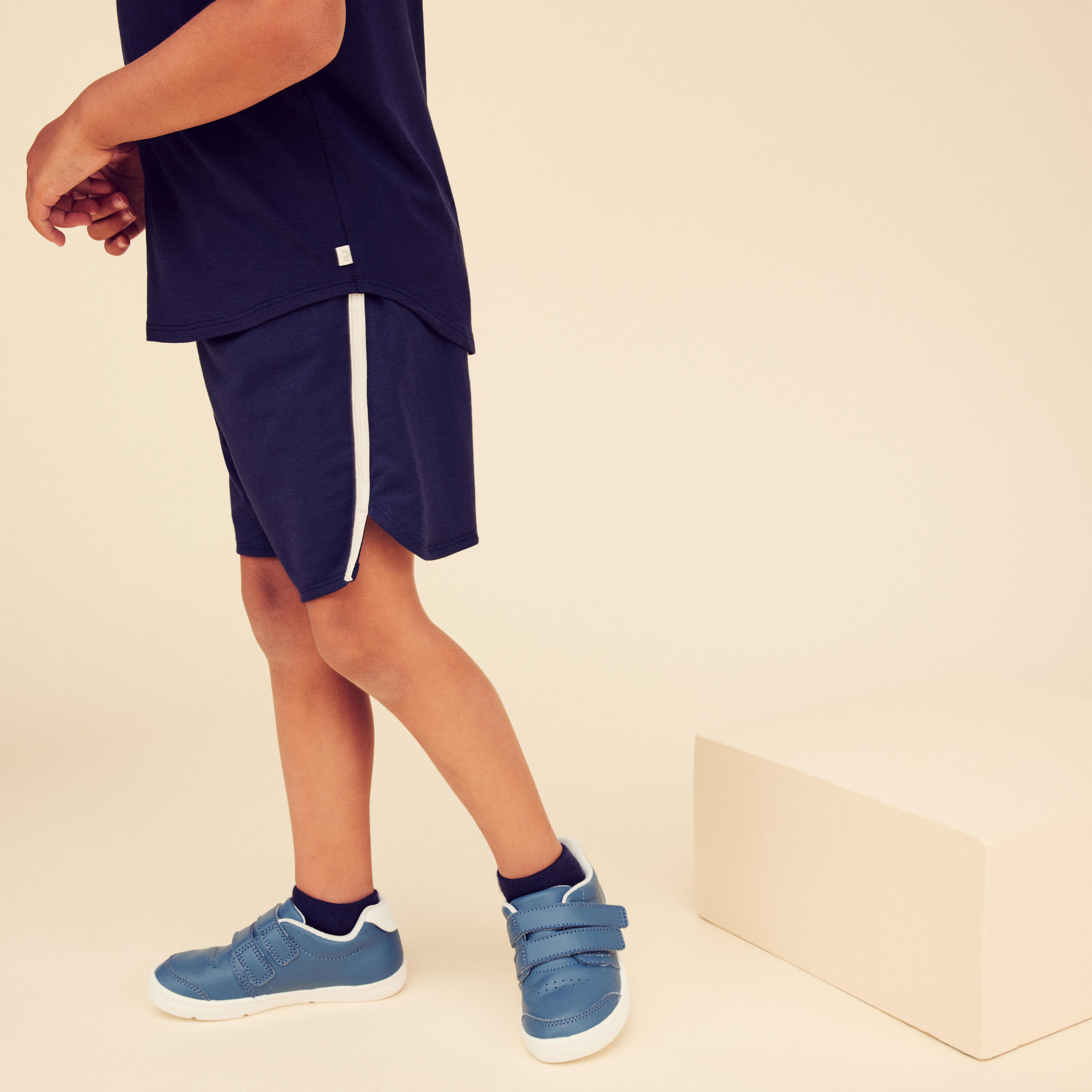 Short de sport ajustable enfant – 500 bleu 2/9