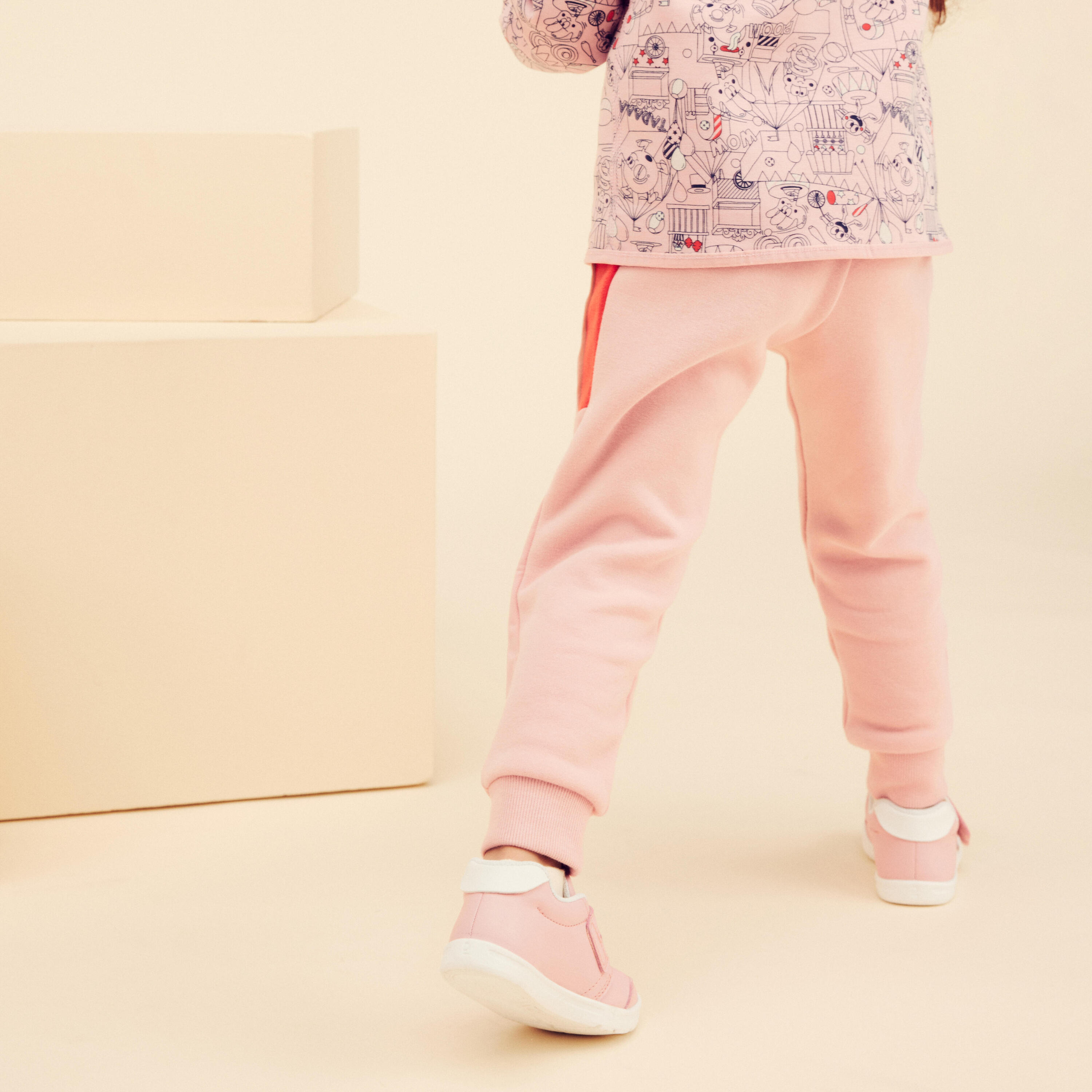 Ademende verstelbare broek voor peuters roze 3/7