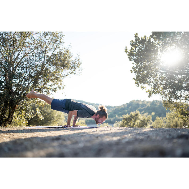 Pantalón Corto Yoga Dinámico Hombre Azul Marino Ligero