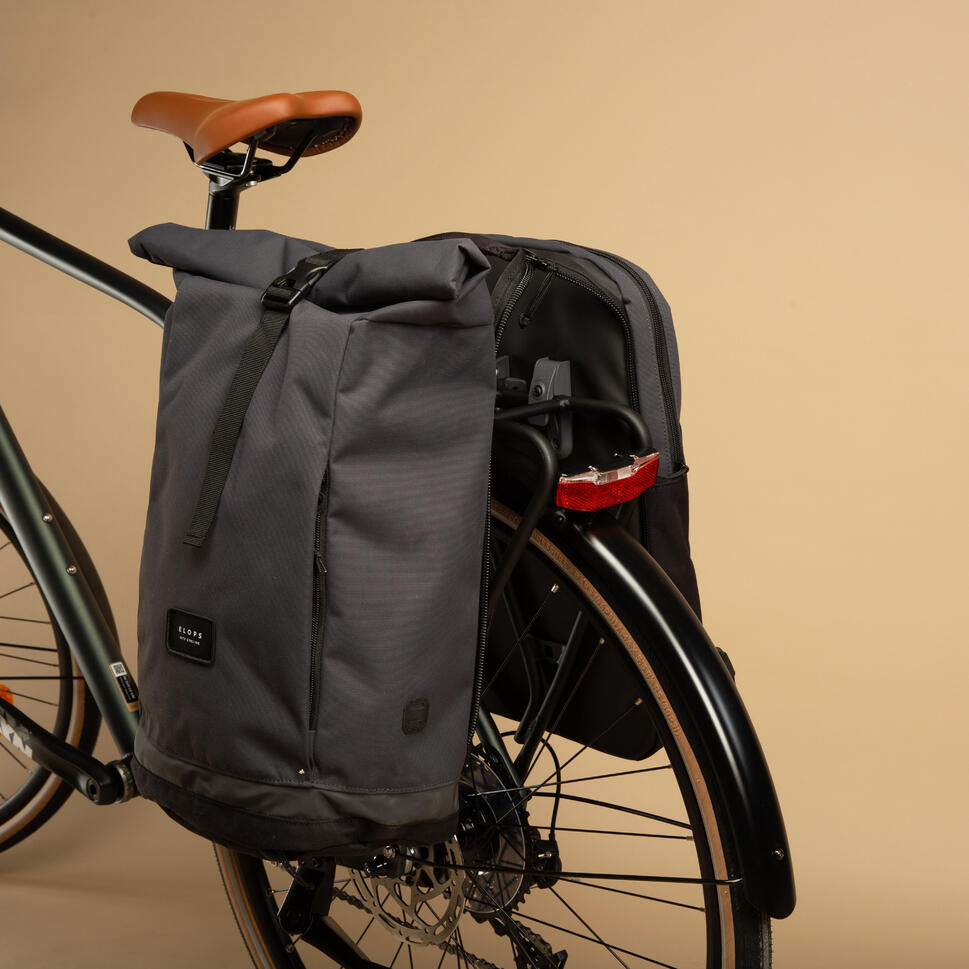 https://contents.mediadecathlon.com/p2206392/k$4a75a7e7f7fd965cde15f47c37789429/sq/sac-a-dos-velo-pour-porte-bagages-double-27-litres.jpg?format=auto&f=969x969