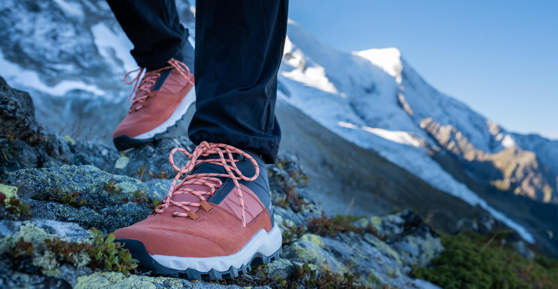 Waterproof trekking store shoes quechua