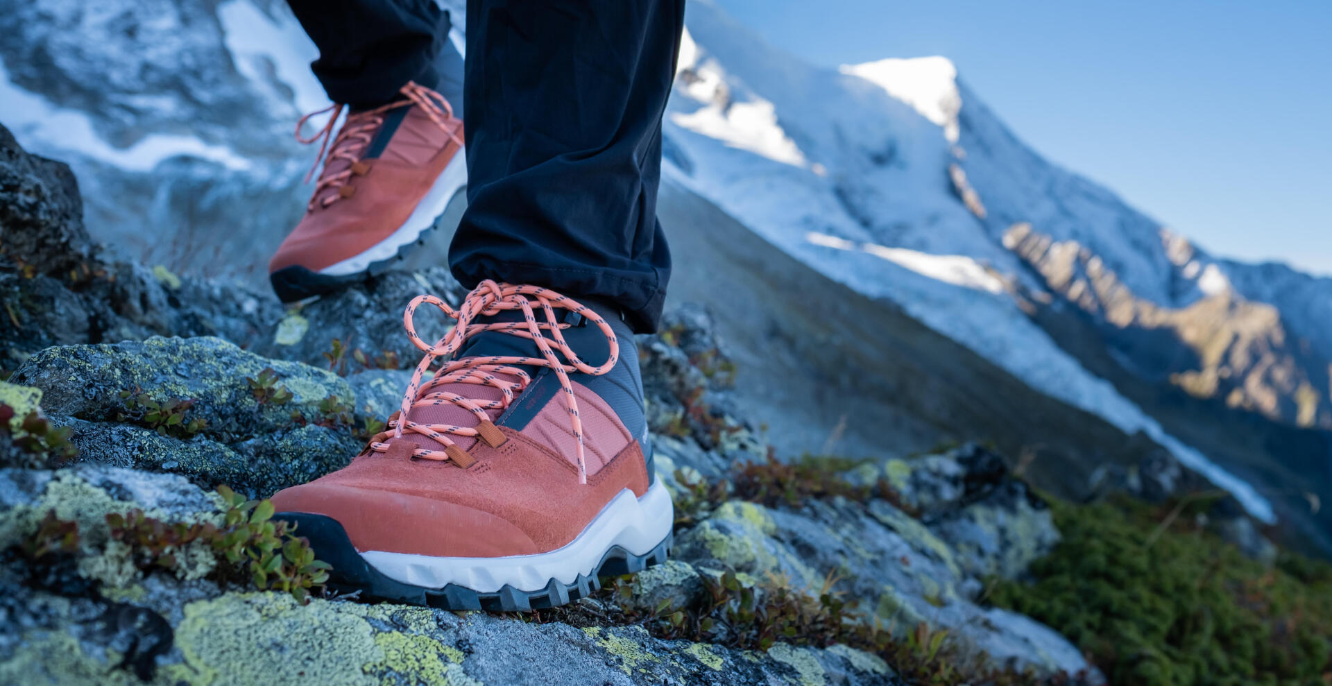 Contact technology: all-terrain hiking shoes