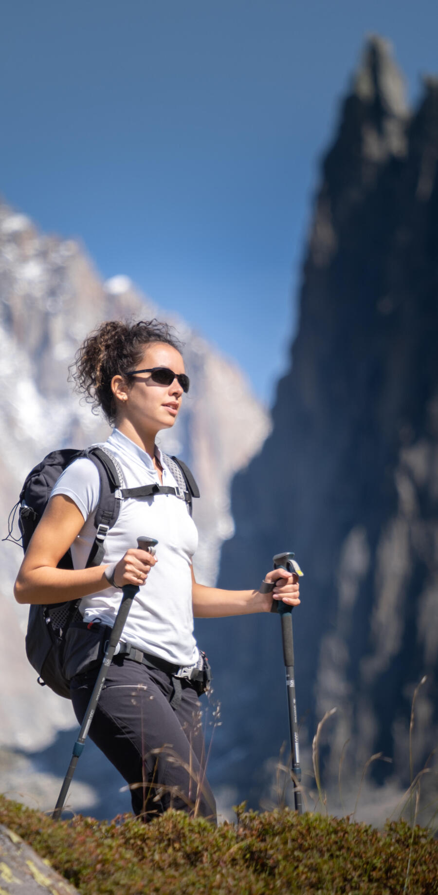 HOW TO CHOOSE YOUR HIKING SUNGLASSES?