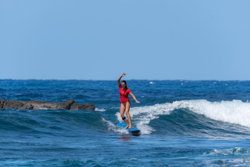 Top UV surfingowy damski Olaian krótki rękaw