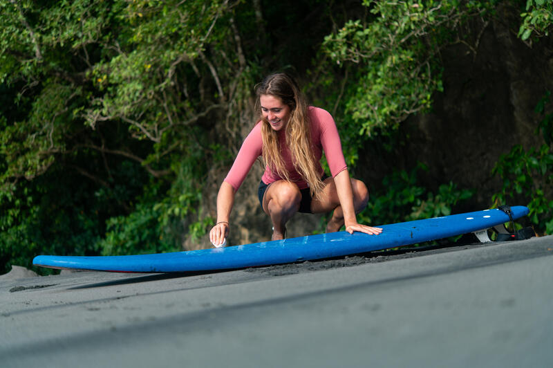 Licra Solar de Surf 100 Mulher Manga Curta Rosa pálido