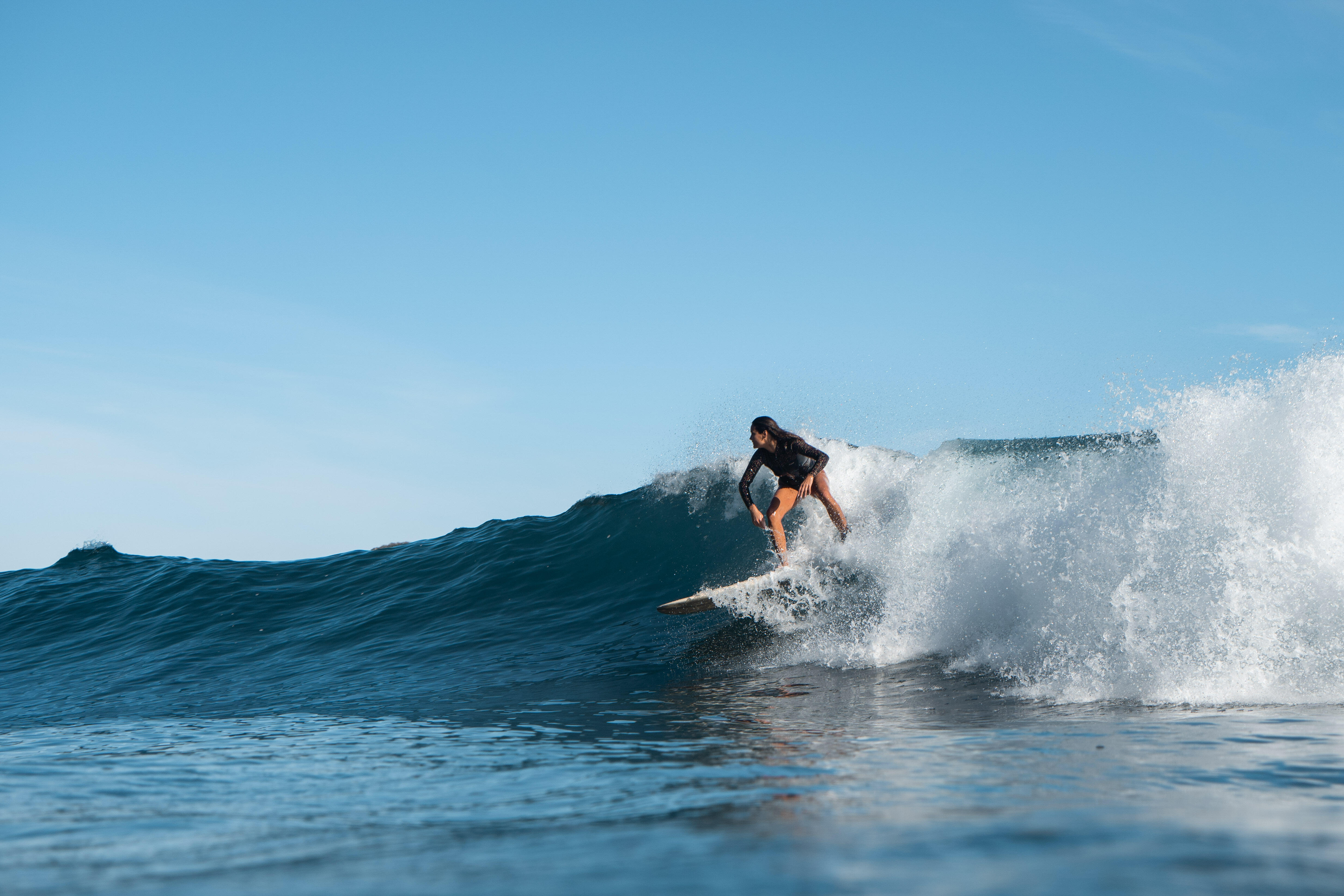 Surfer mit Neoprenanzug