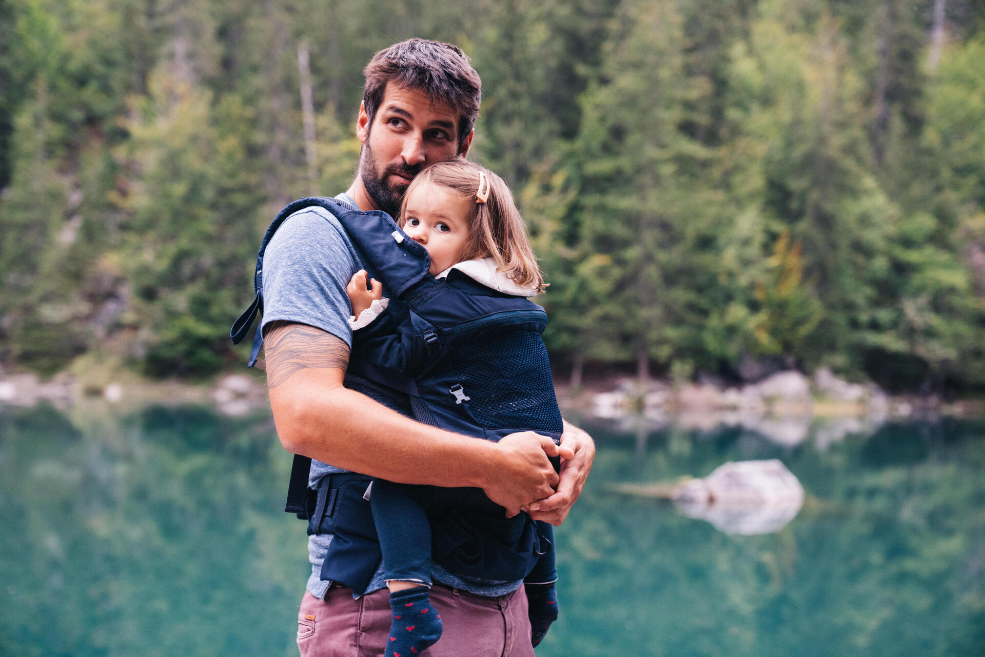 Comment habiller un enfant porté en randonnée - titre