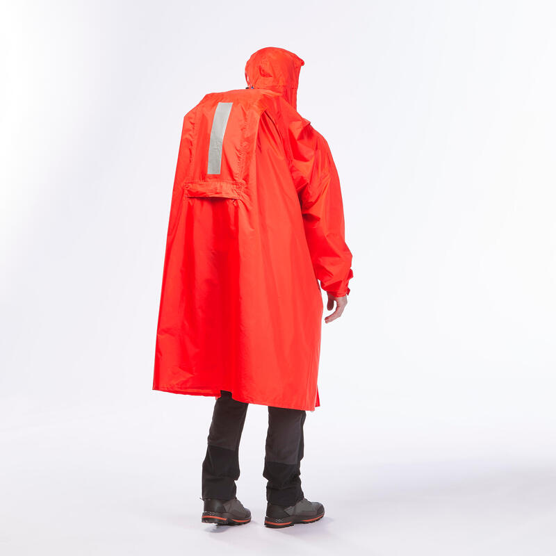 Poncho impermeable de montaña y trekking máx. 75 litros Adulto Quechua 900