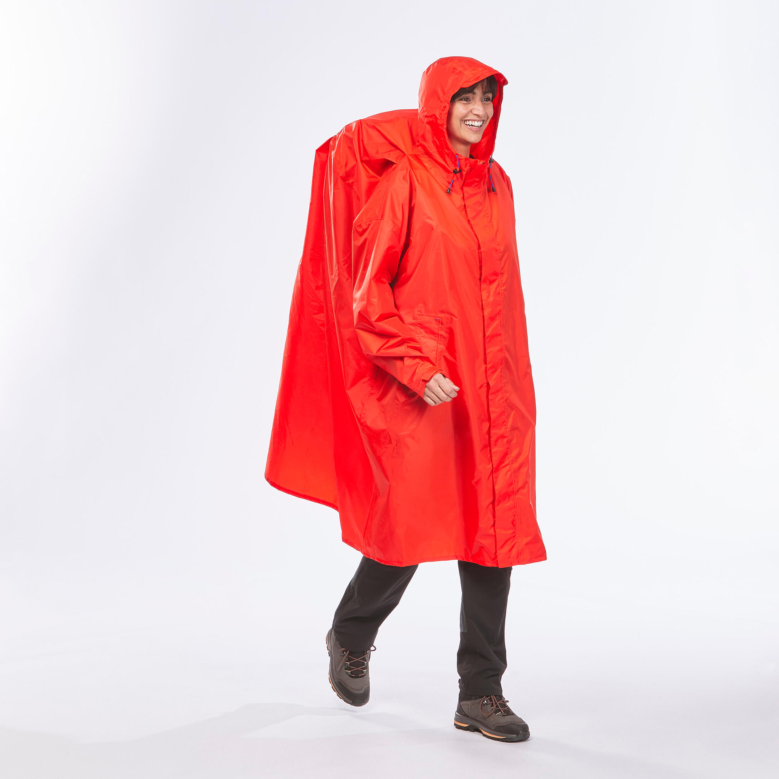 Poncho impermeable de montana y trekking max. 75 litros Adulto Quechua 900
