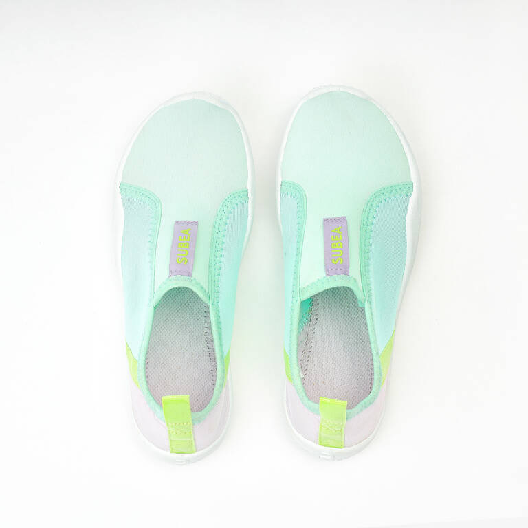 ស្បែកកុមារ Aquashoes 120 យឺត ពណ៌បៃតងខ្ចី