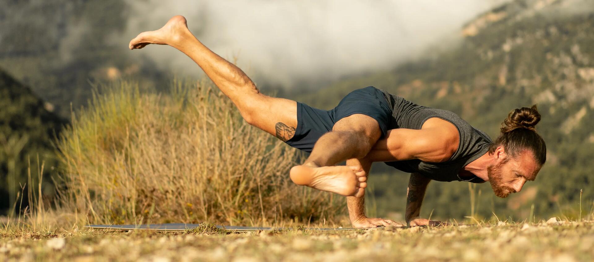 Postura de la apertura voladora yoga
