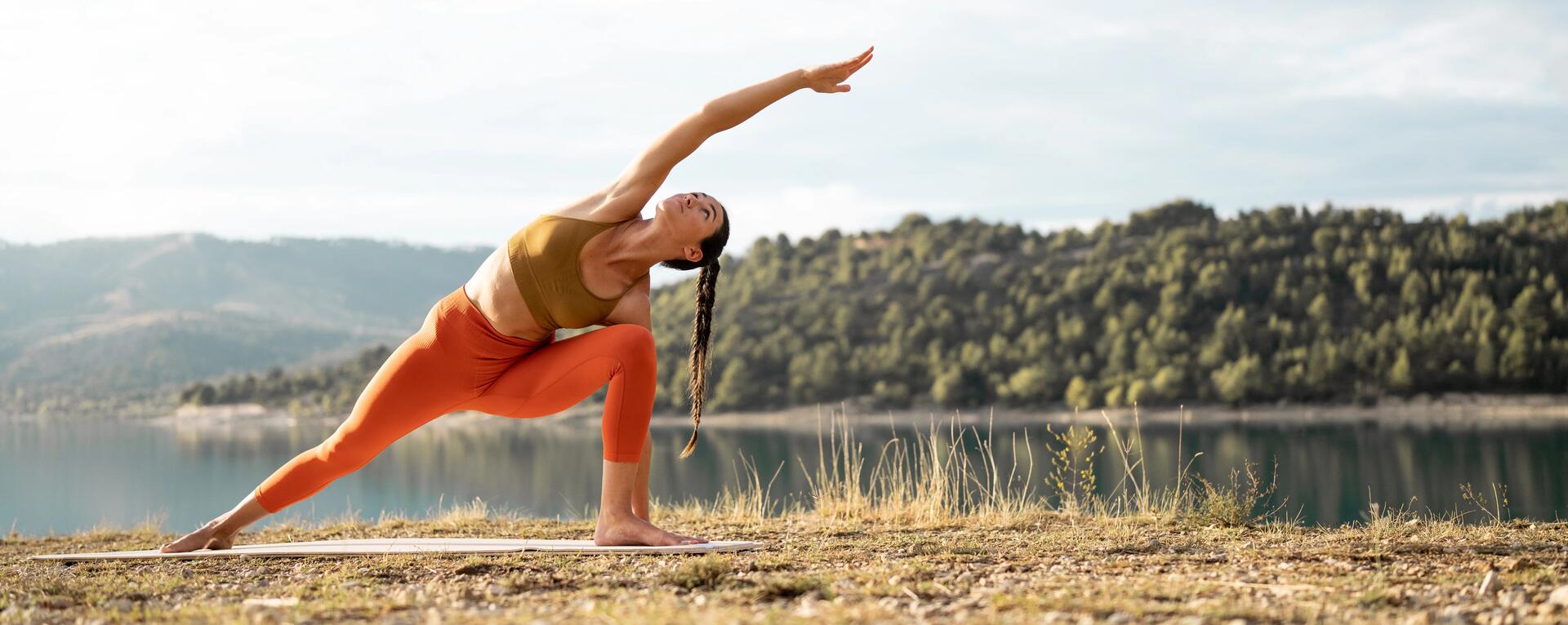 Postura del angulo lateral extendido yoga