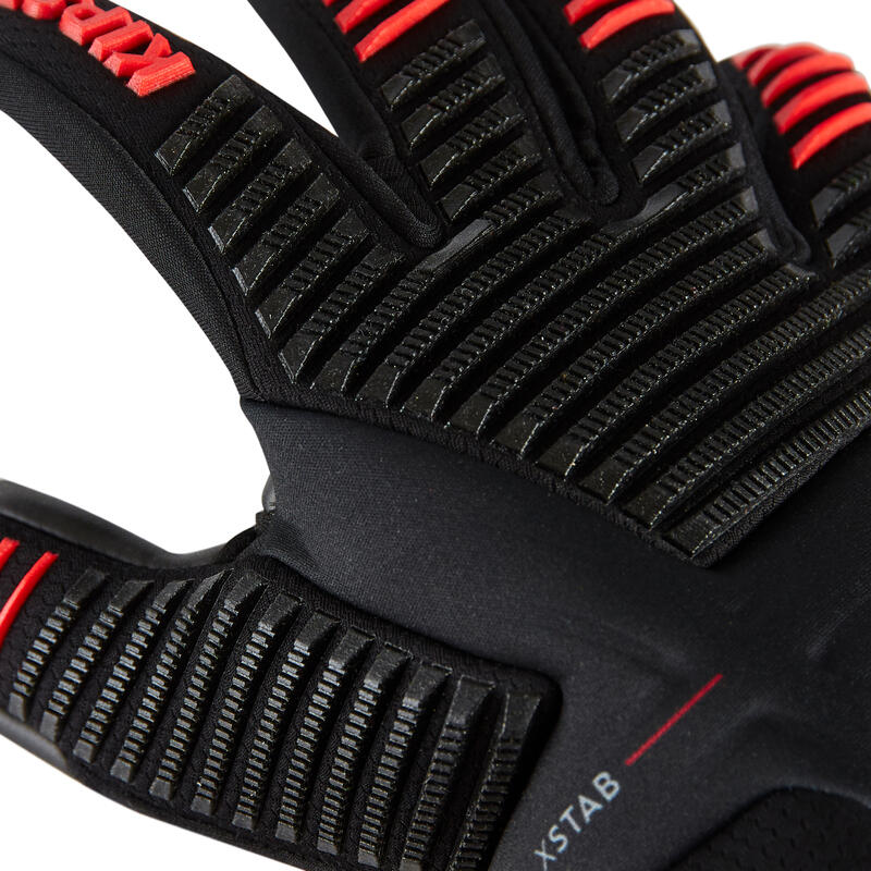 Fotbalové brankářské rukavice F900 CLR černo-červené