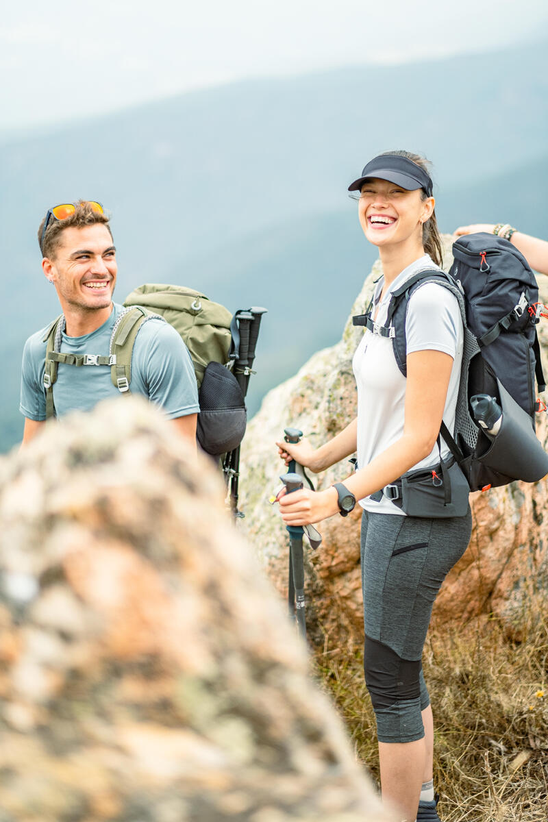 Mallas de montaña y trekking 3/4 rodilleras reforzadas Mujer Quechua FH500 negro