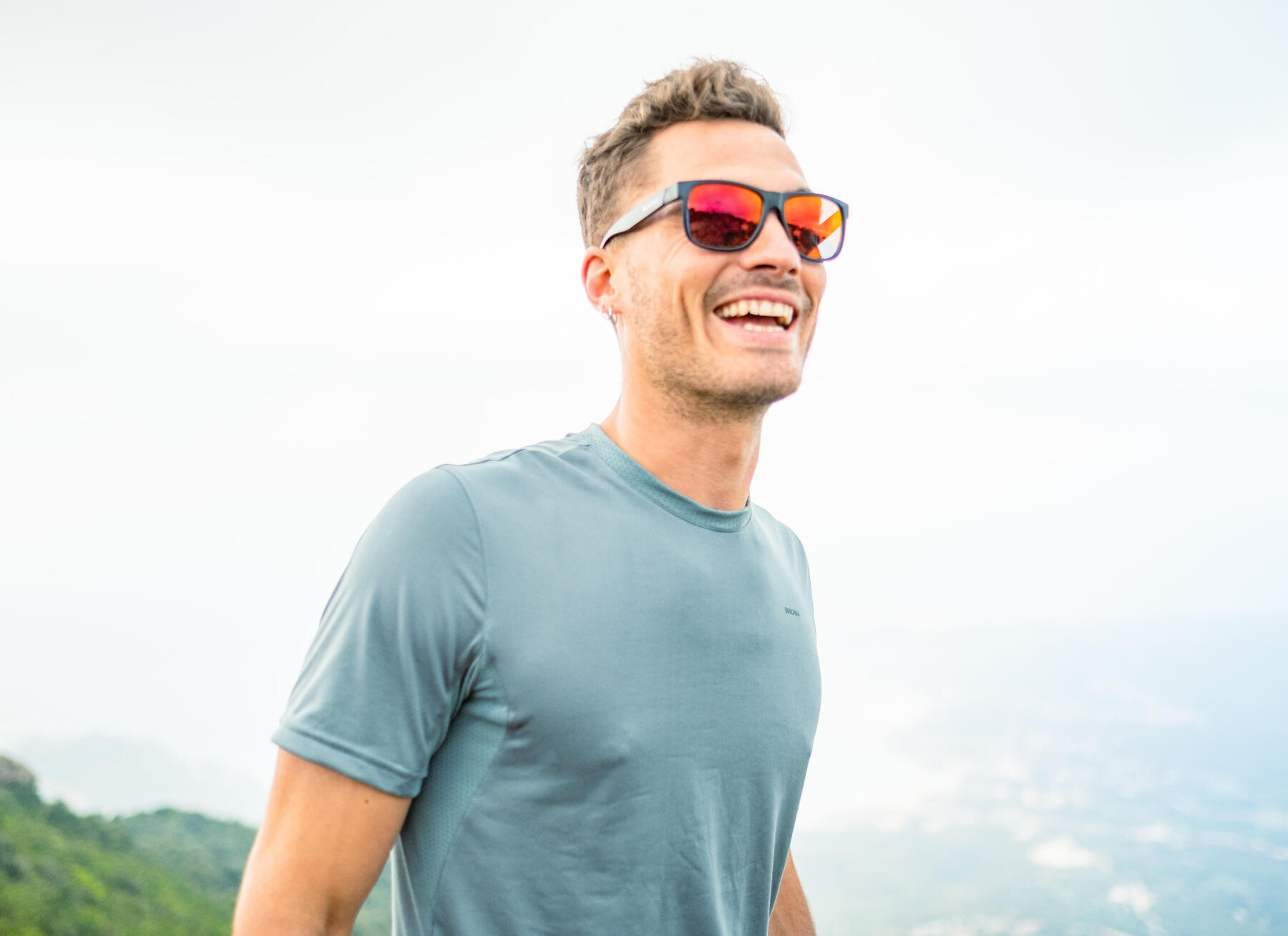 HOW TO CHOOSE YOUR HIKING SUNGLASSES?