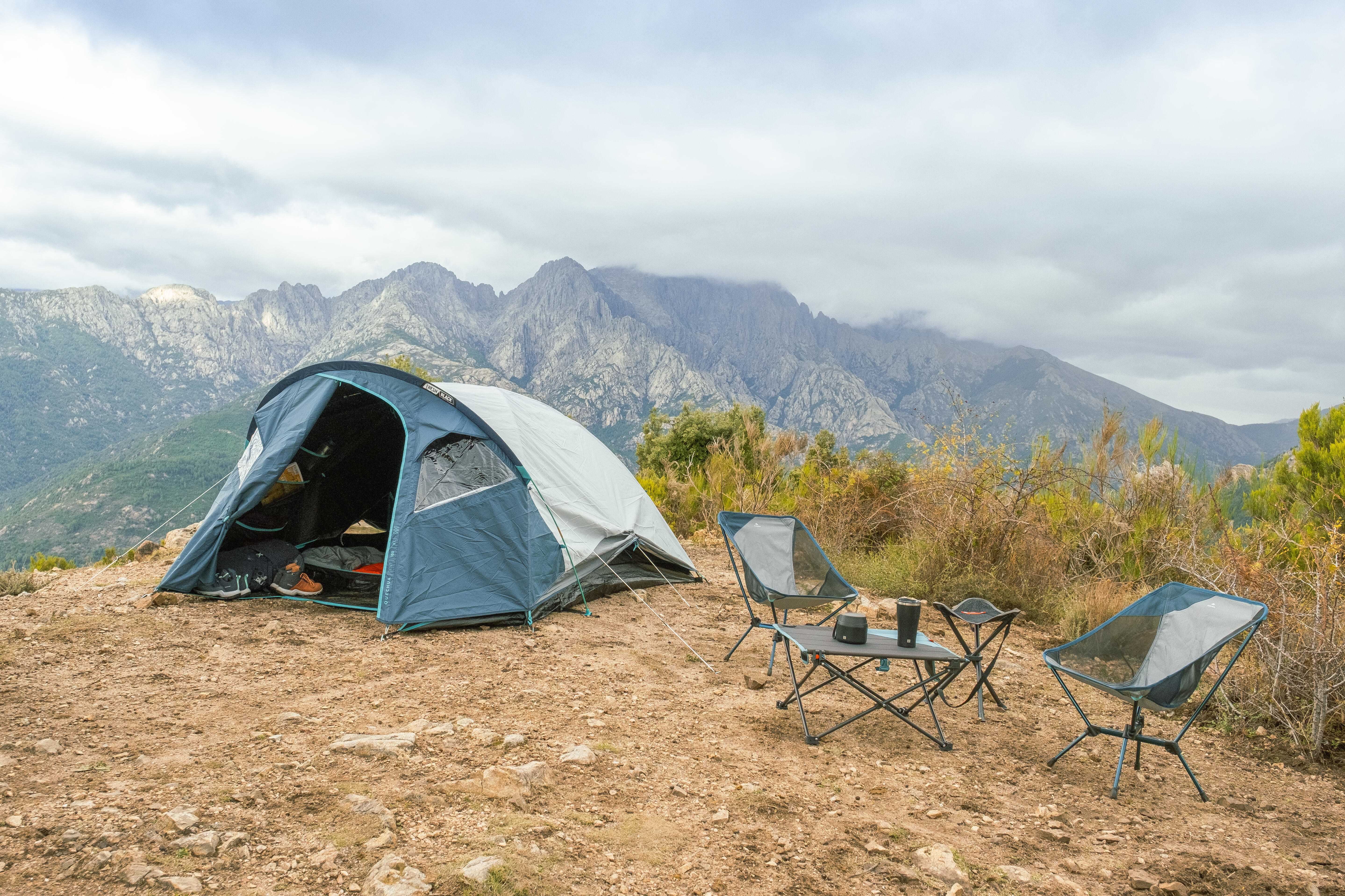 Camping Tent 3-Person, MH 100 XL Fresh & Black - QUECHUA