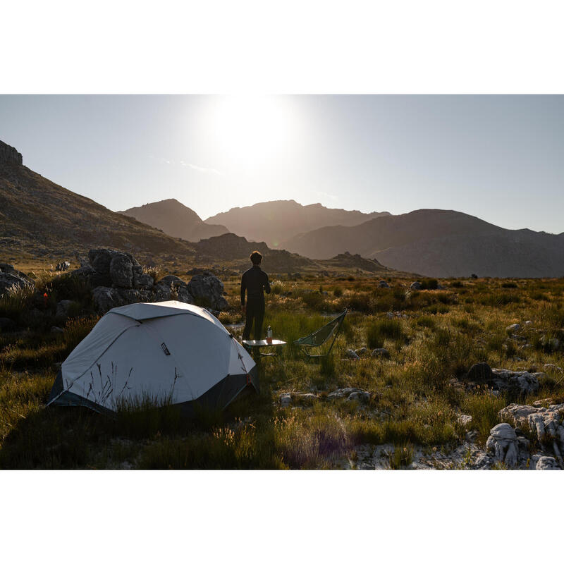 Pantalón corto de montaña y trekking Mujer Quechua MH100 verde