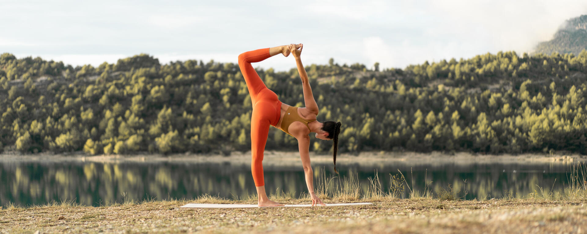 Poses de yoga: descubre sus nombres y posiciones | Decathlon