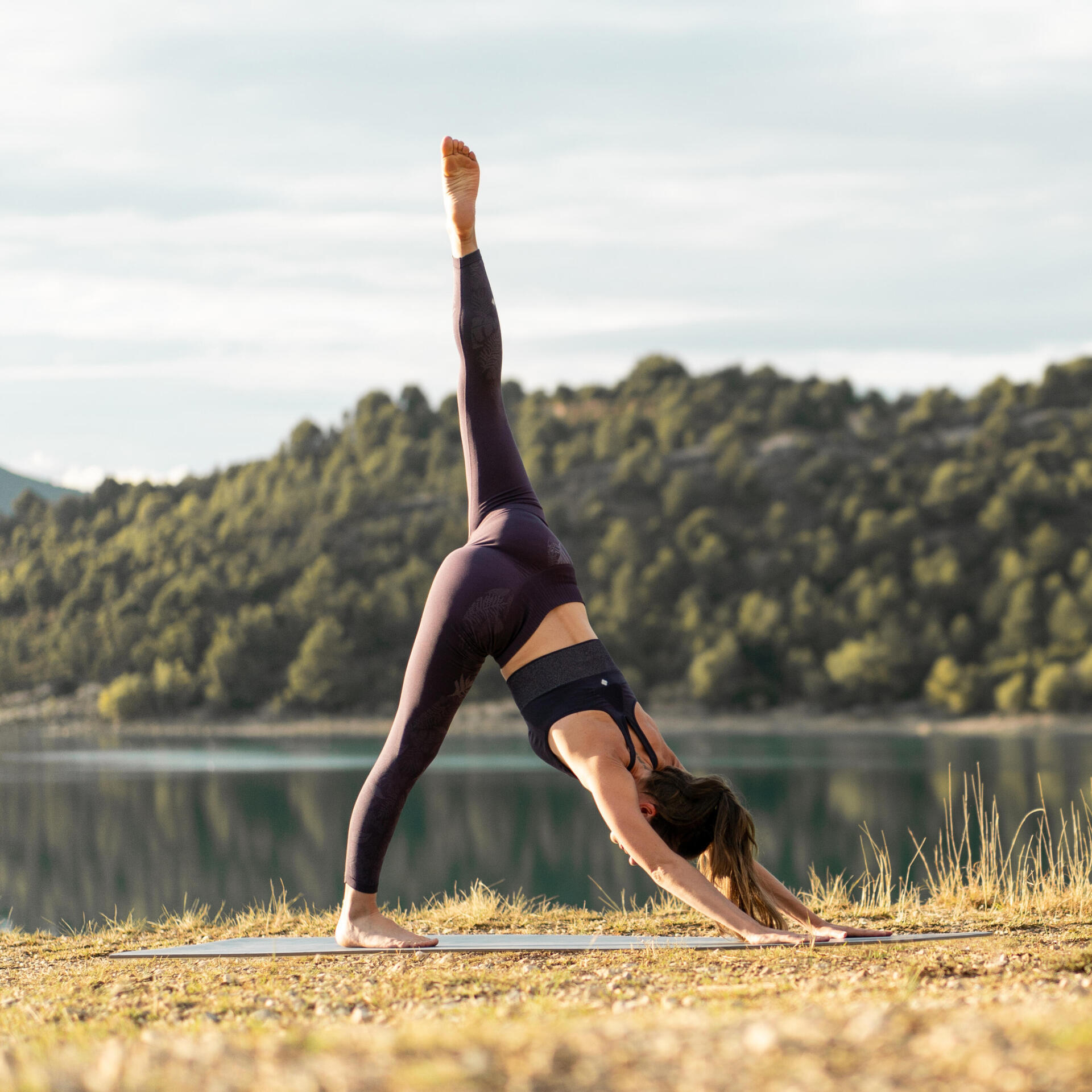 Yoga : 10 minutes pour apprendre la Salutation au Soleil - Blog My Actiforme