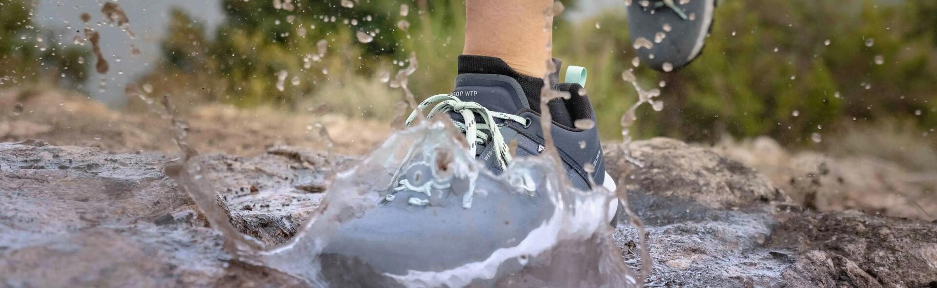 Hiking shoes for wet clearance conditions