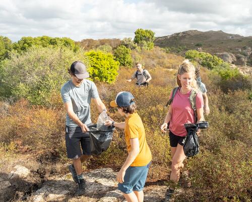 ECO-HIKING: hiking to clean up our trails