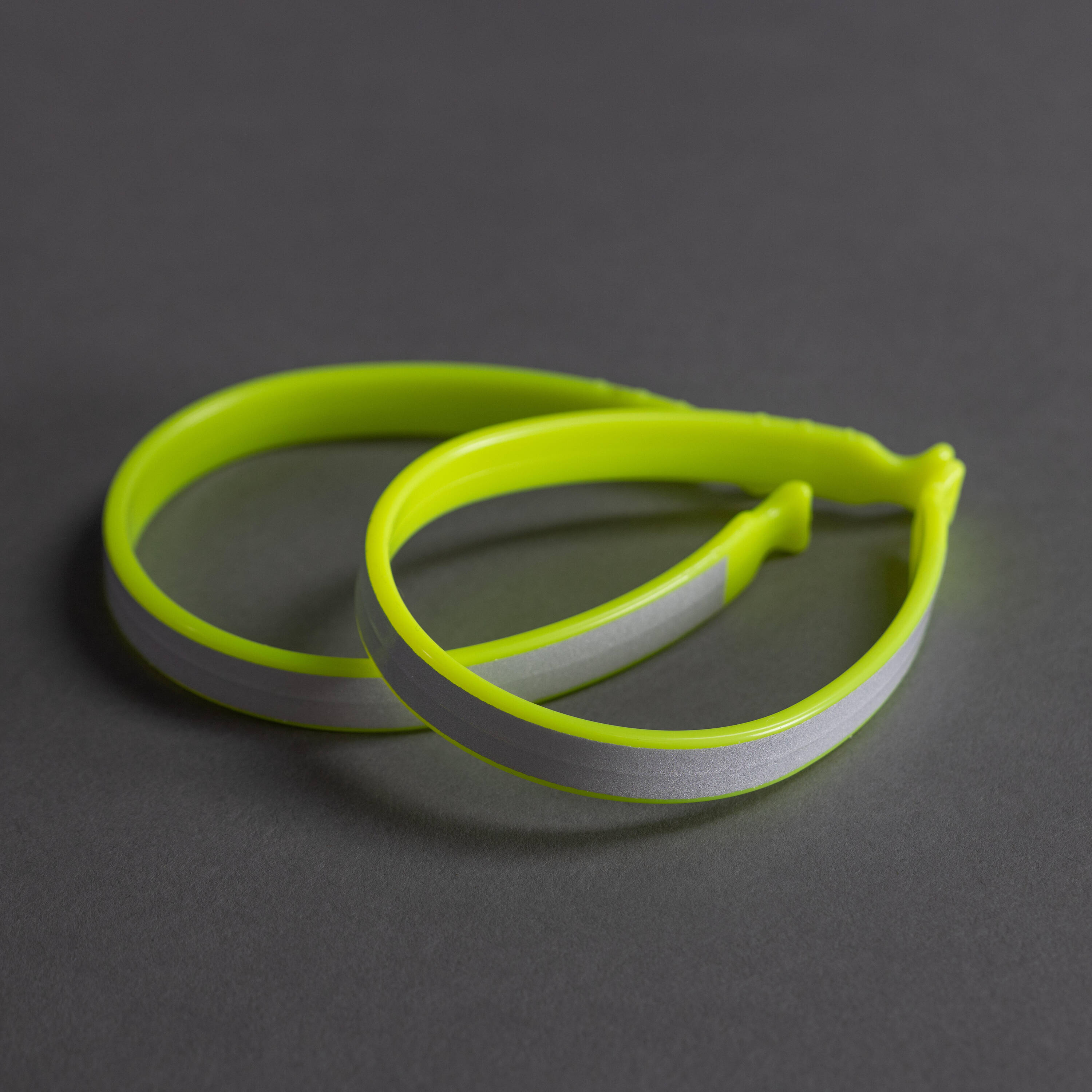 Cycling Trouser Clip 100 Yellow -  3