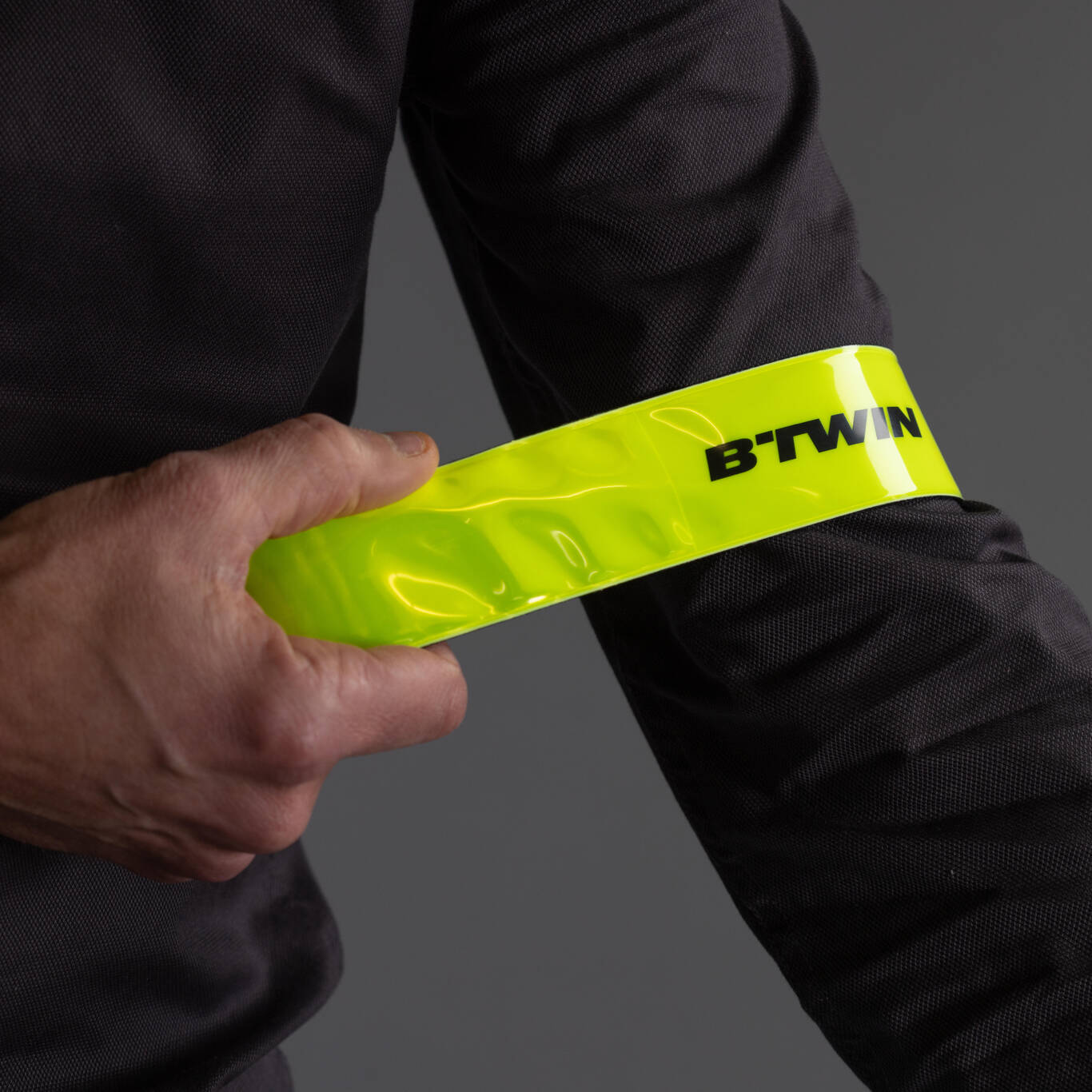 Cycling Visibility Armband - Neon Yellow - Decathlon