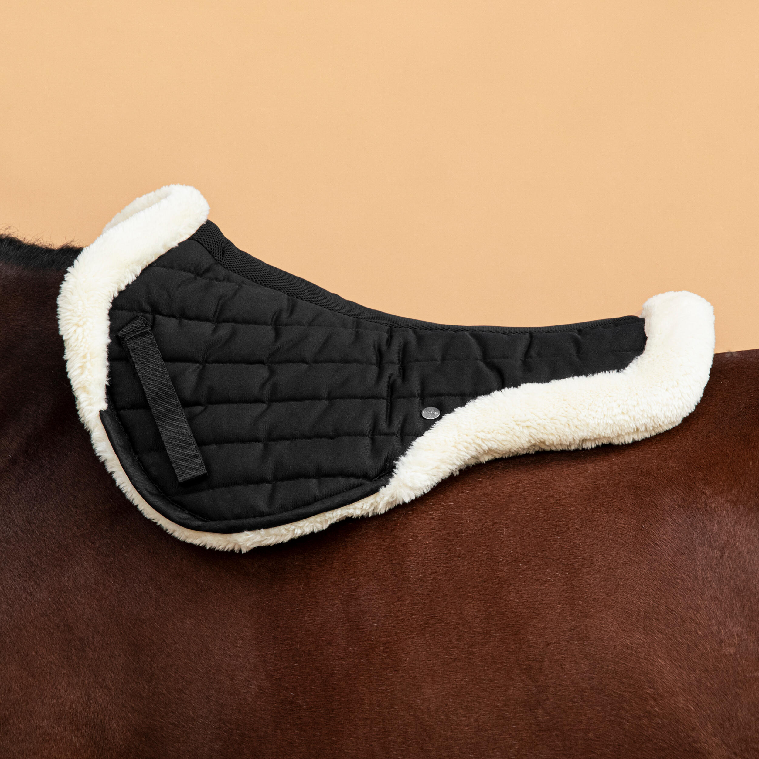 Synthetic Sheepskin Saddle Pad - 900 Black - FOUGANZA