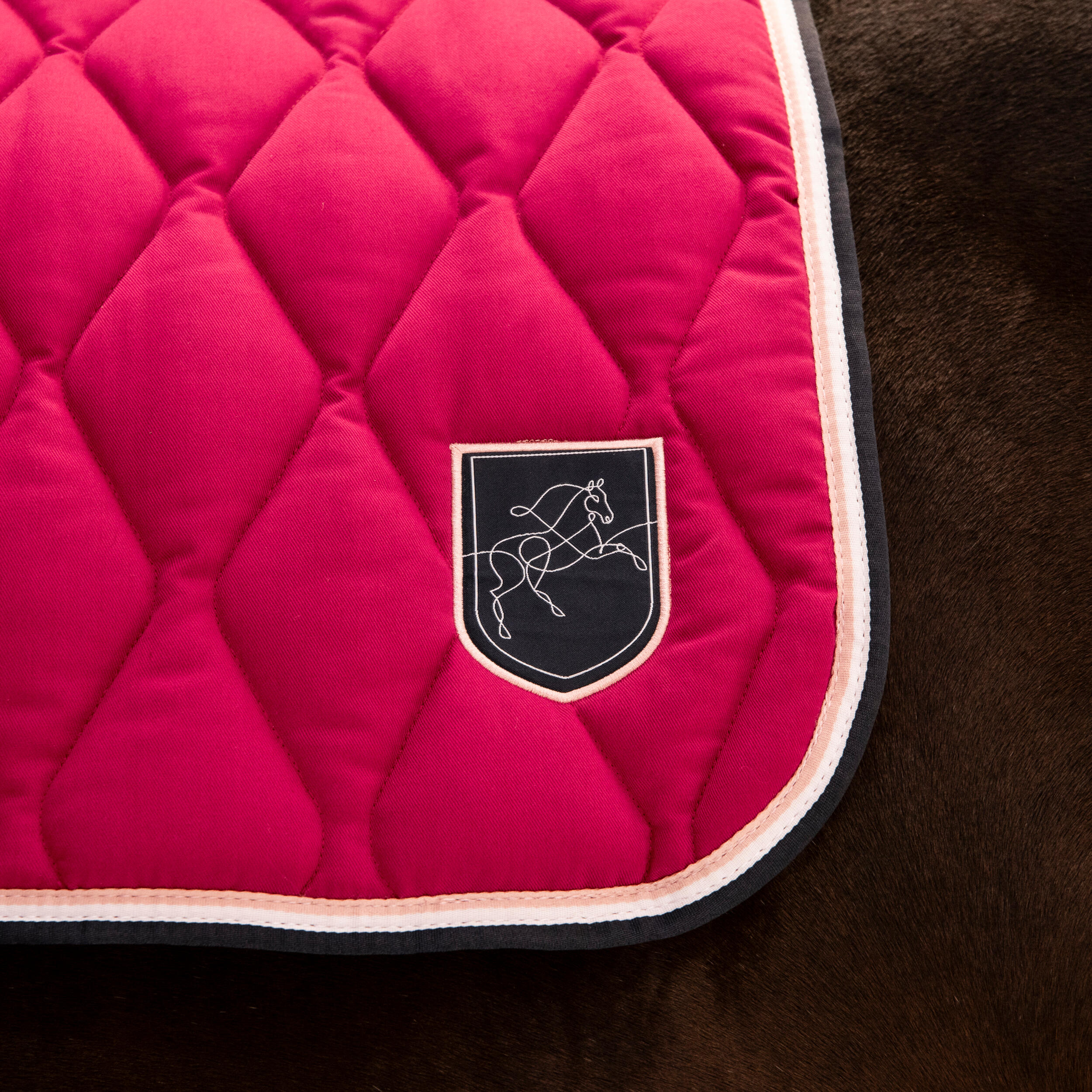 Horse & Pony Saddle Cloth 500 - Cardinal Pink 4/8