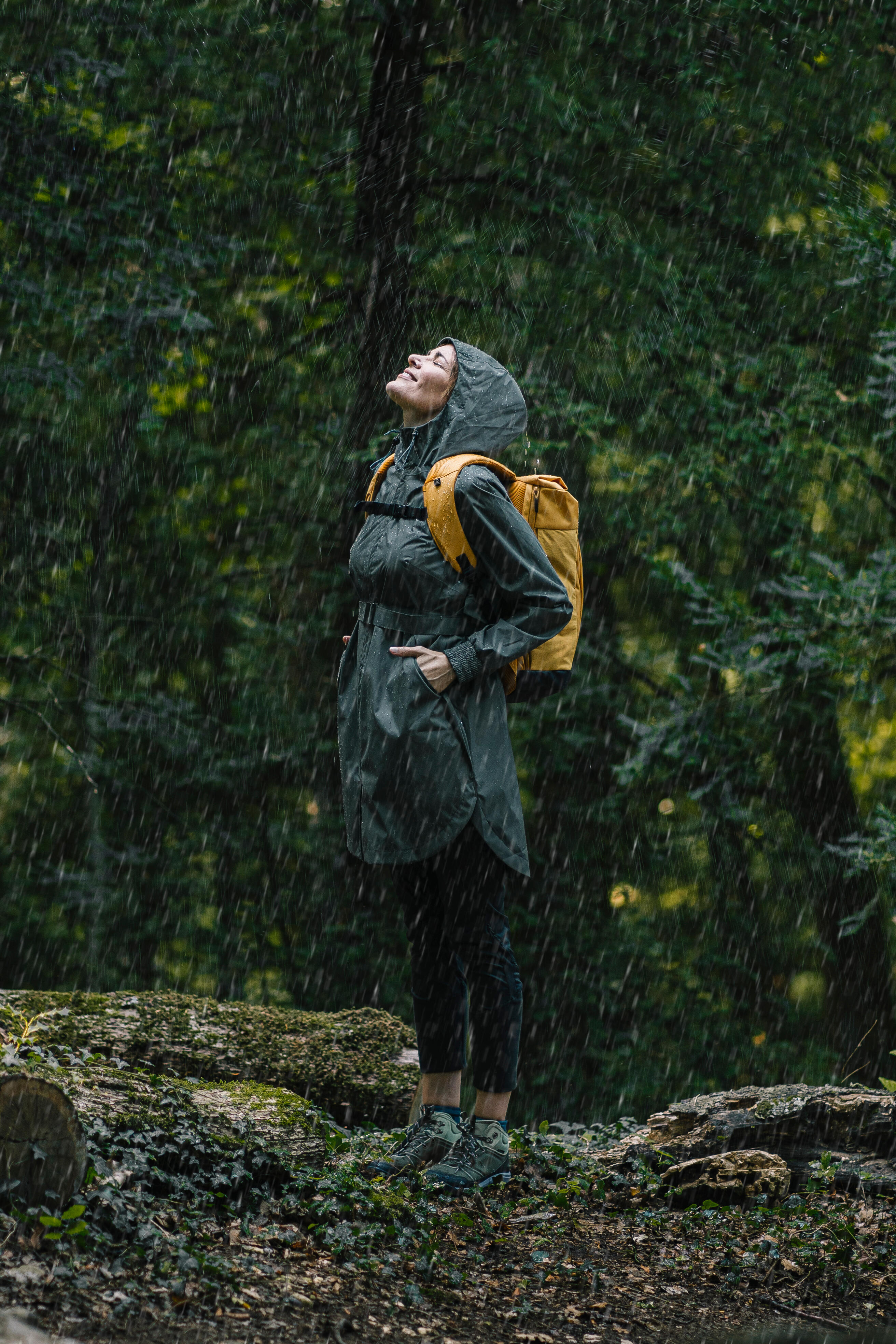 Women’s Hiking Jacket - Raincut Khaki - QUECHUA
