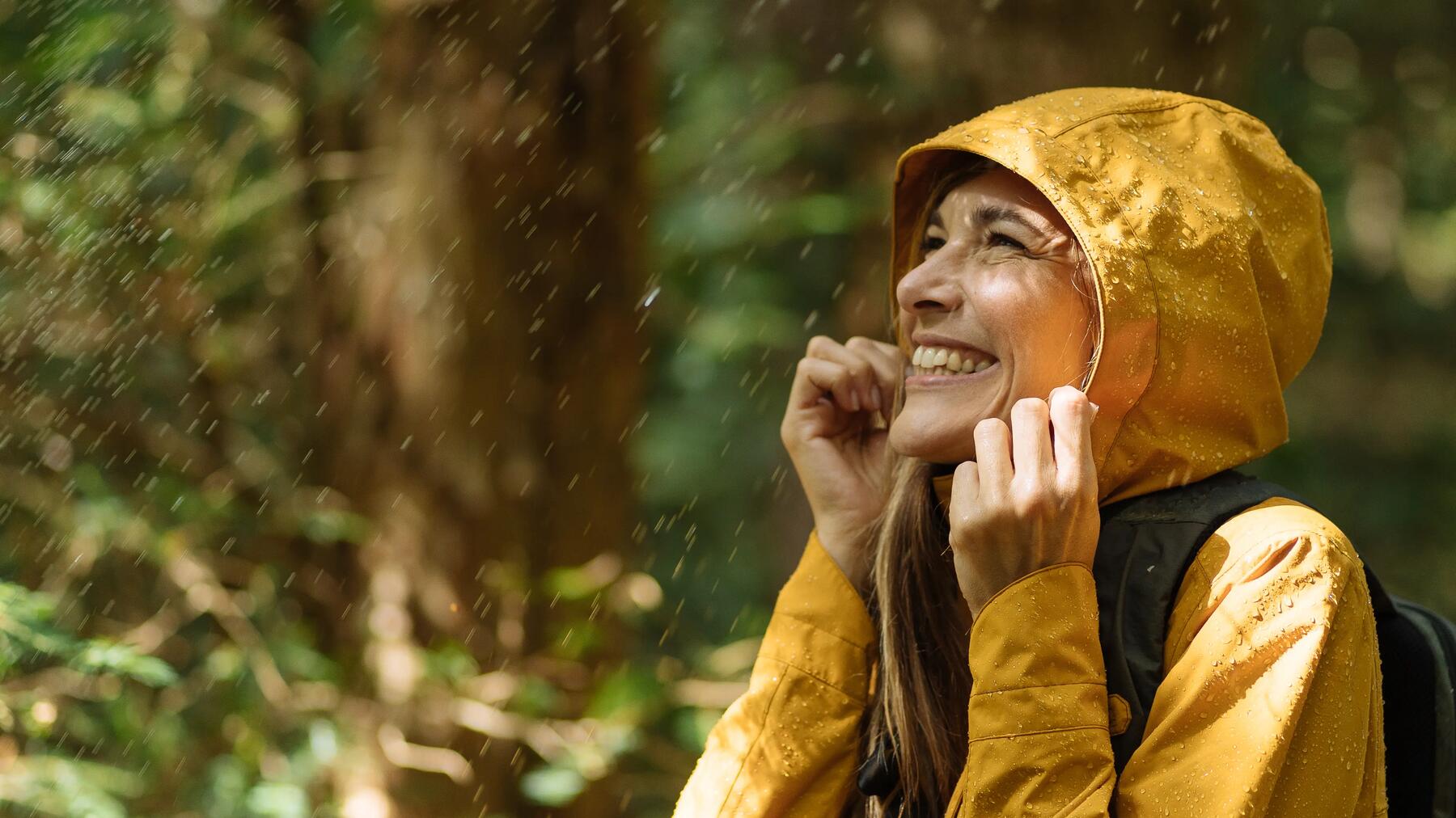 7 bonnes raisons de randonner sous la pluie