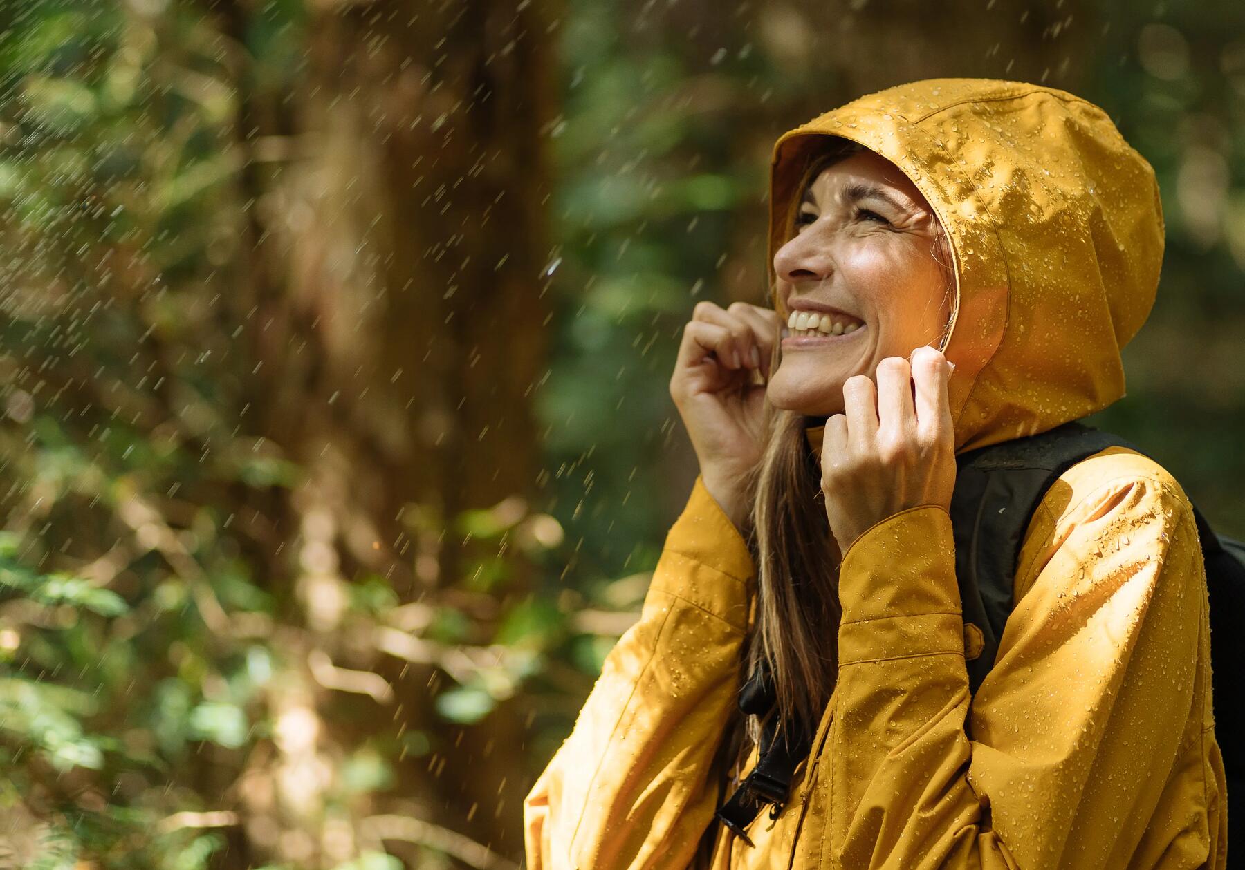 7 bonnes raisons de randonner sous la pluie