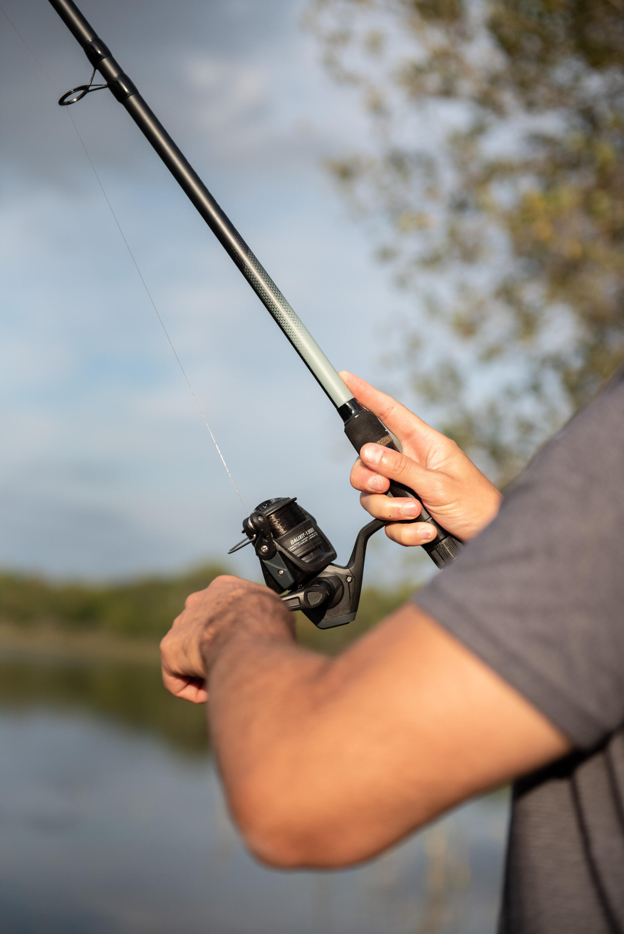 Conjunto de Pesca com Gaiola de Engodo Sensitiv 100 3,00 m 17/19