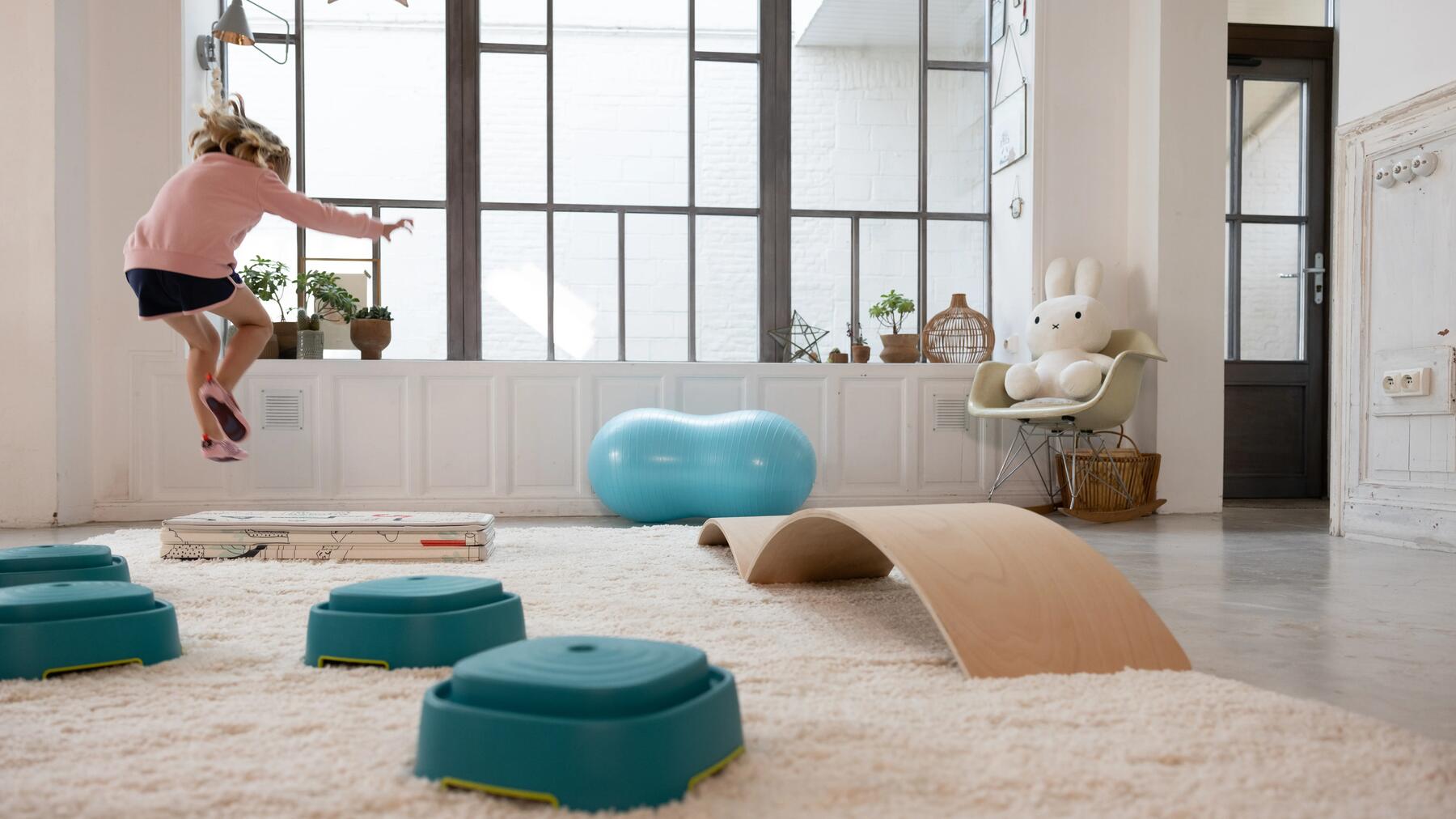 Gimnasia infantil: ejercicios para hacer en casa