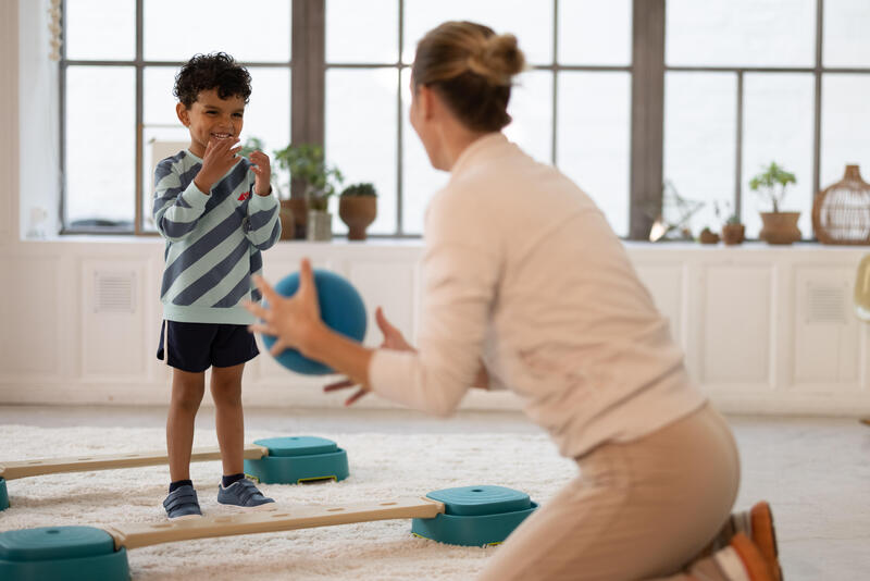 10 exercícios para fazer em casa com os seus filhos (2-4 anos)