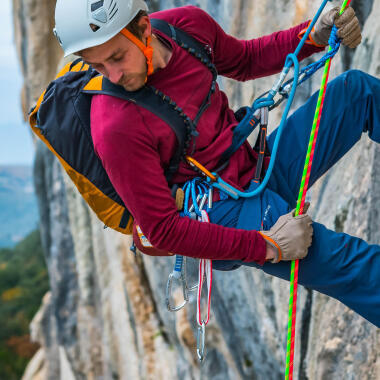 comment-choisir-un-harnais-baudrier-escalade-alpinisme