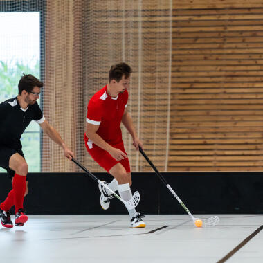 Comment choisir sa balle de floorball ?