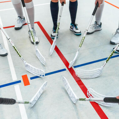 Quel est l'équipement à avoir pour le floorball