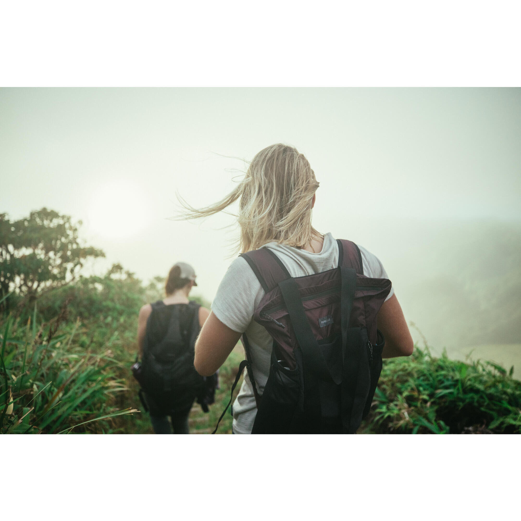 Bolsa mochila montana y trekking pleglable 15L Forclaz Travel 2en1 Decathlon