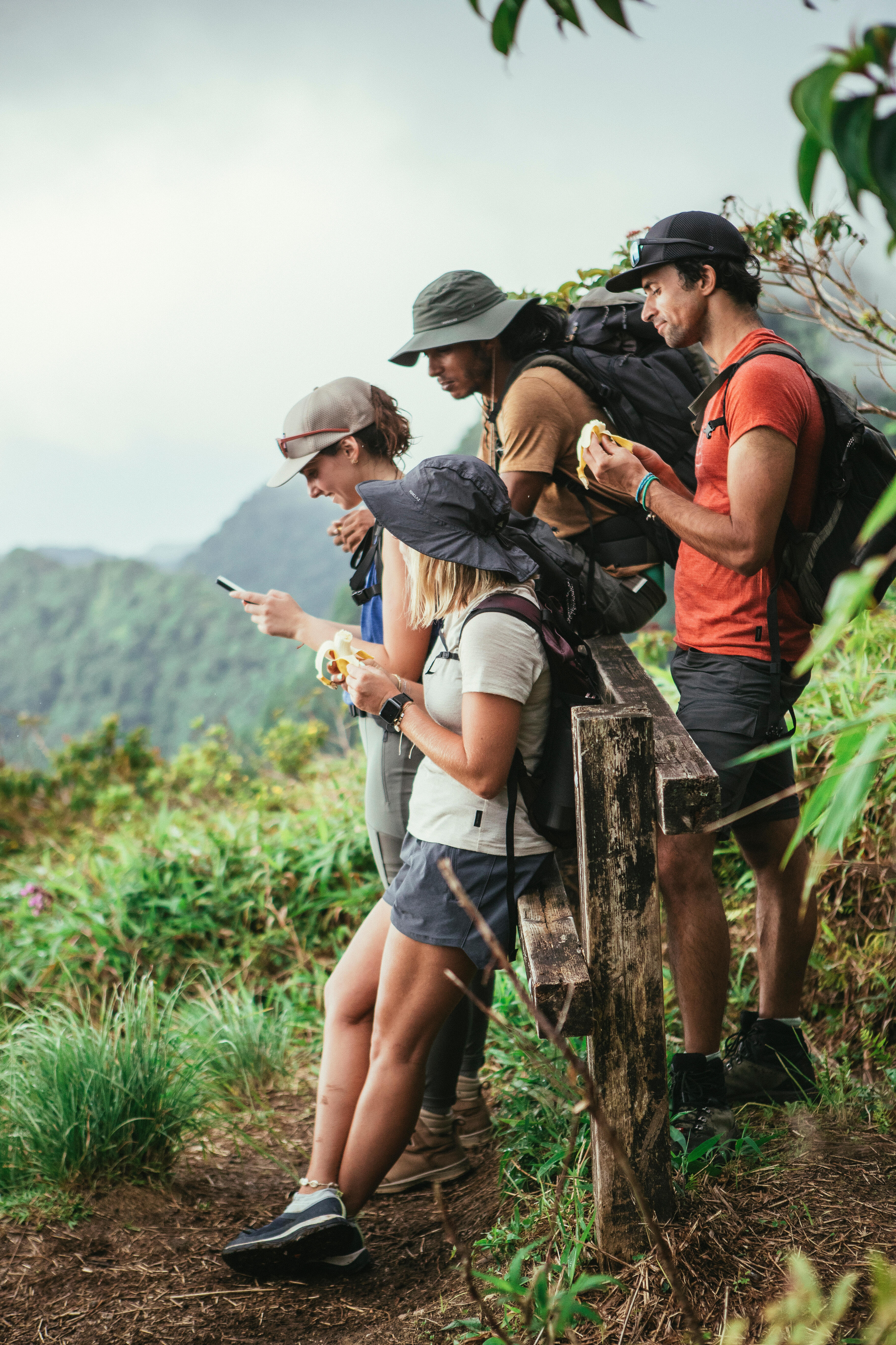 Hiking Waterproof Hat -  MT 900 Grey - FORCLAZ