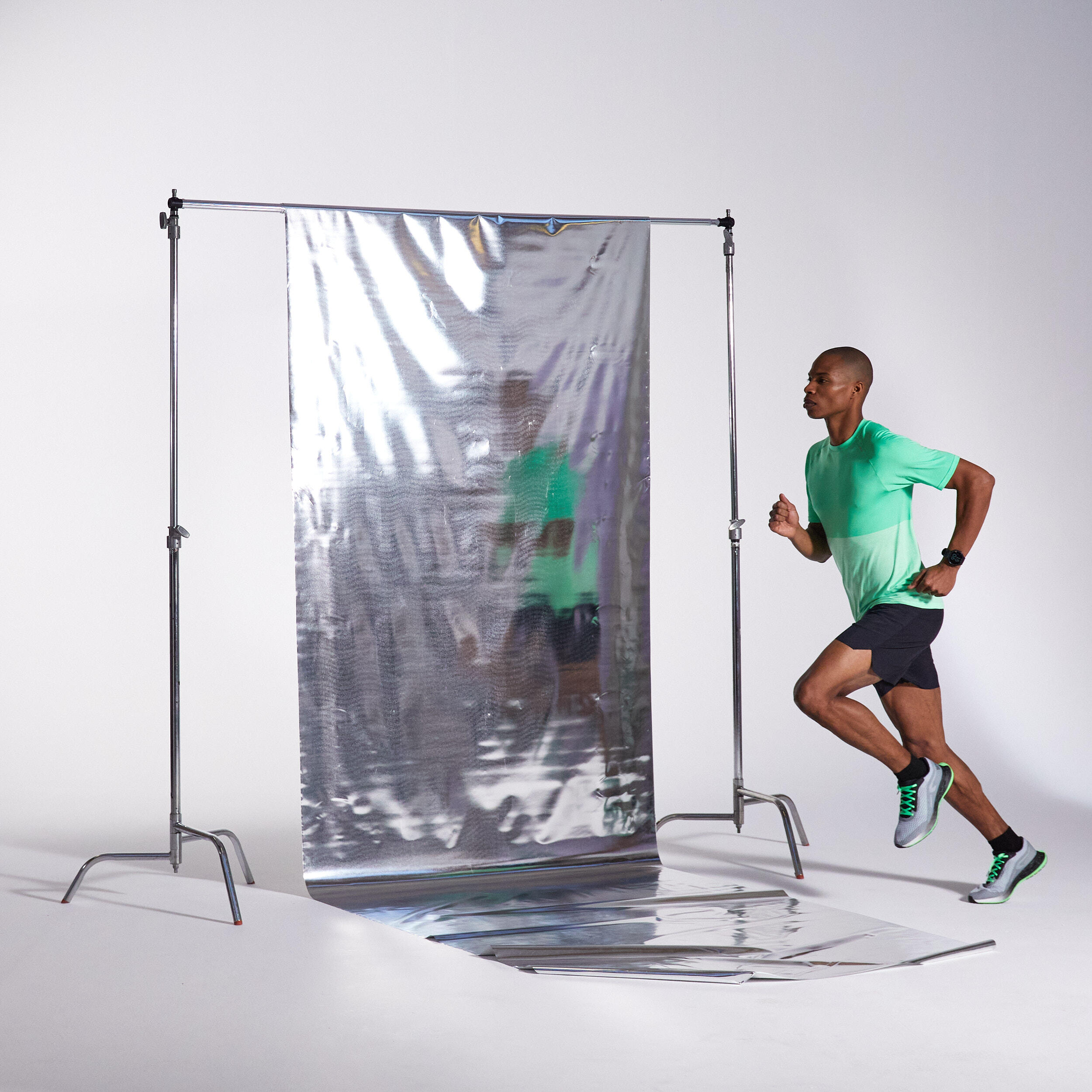 MEN'S RUNNING BREATHABLE T-SHIRT CARE - LIMITED EDITION NEON GREEN 9/10