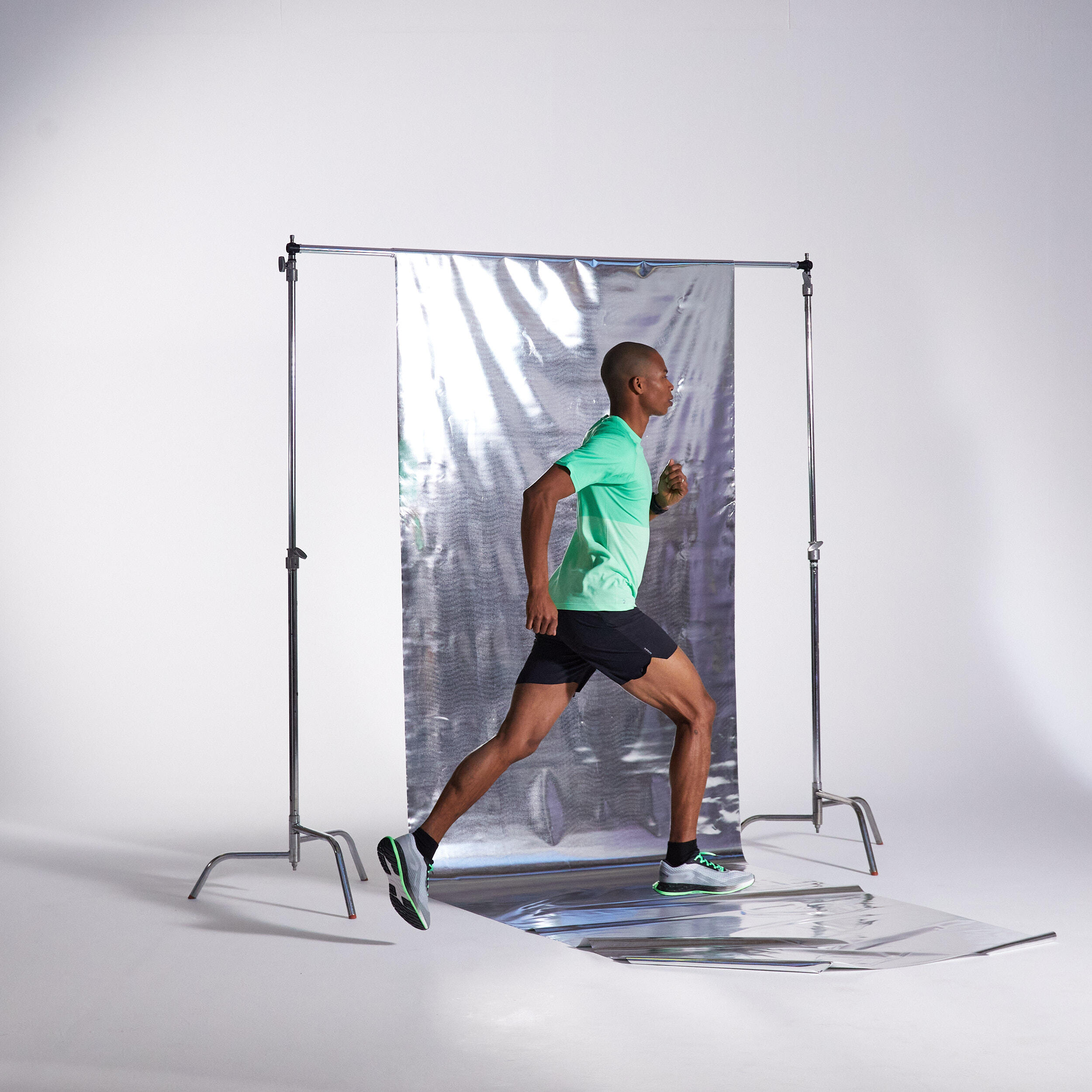 MEN'S RUNNING BREATHABLE T-SHIRT CARE - LIMITED EDITION NEON GREEN 7/10